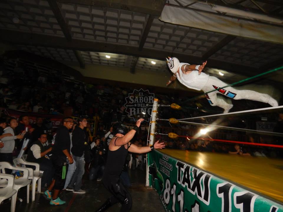 Luchas en Arena Coliseo: Casino Stic